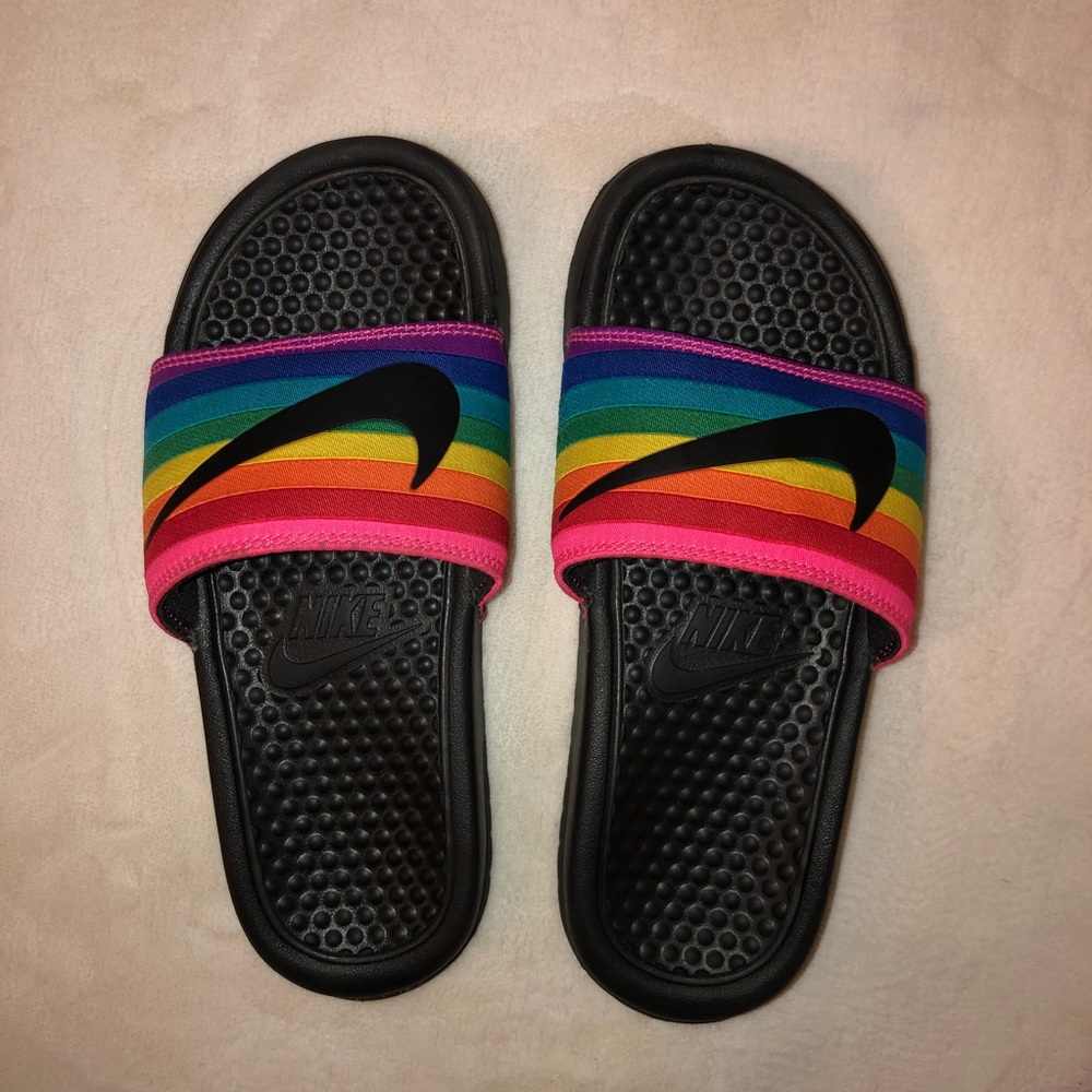 Nike Benassi Slides | Women’s 5.5 - Picture 2 of 6